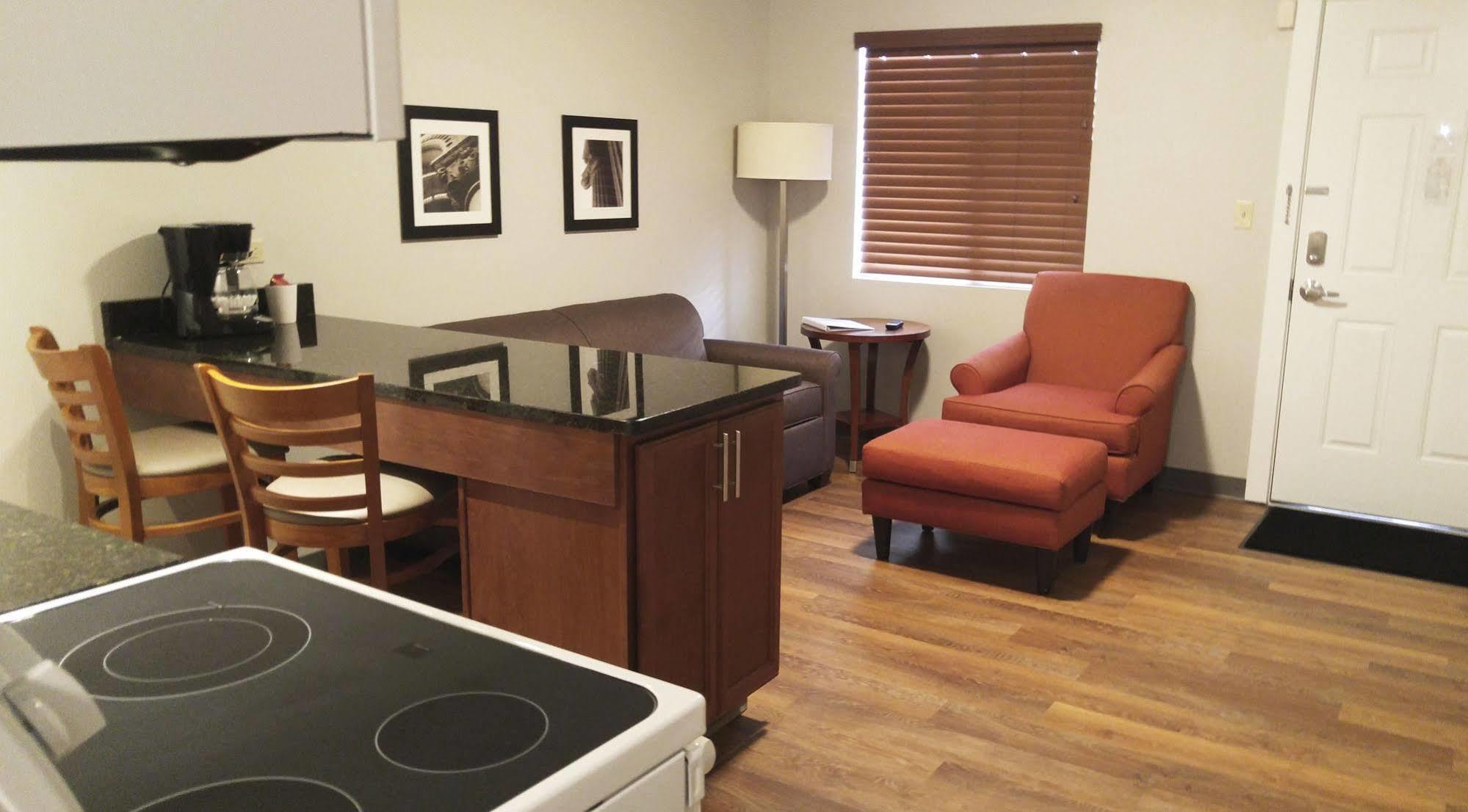 Affordable Of America Hotel 3*
